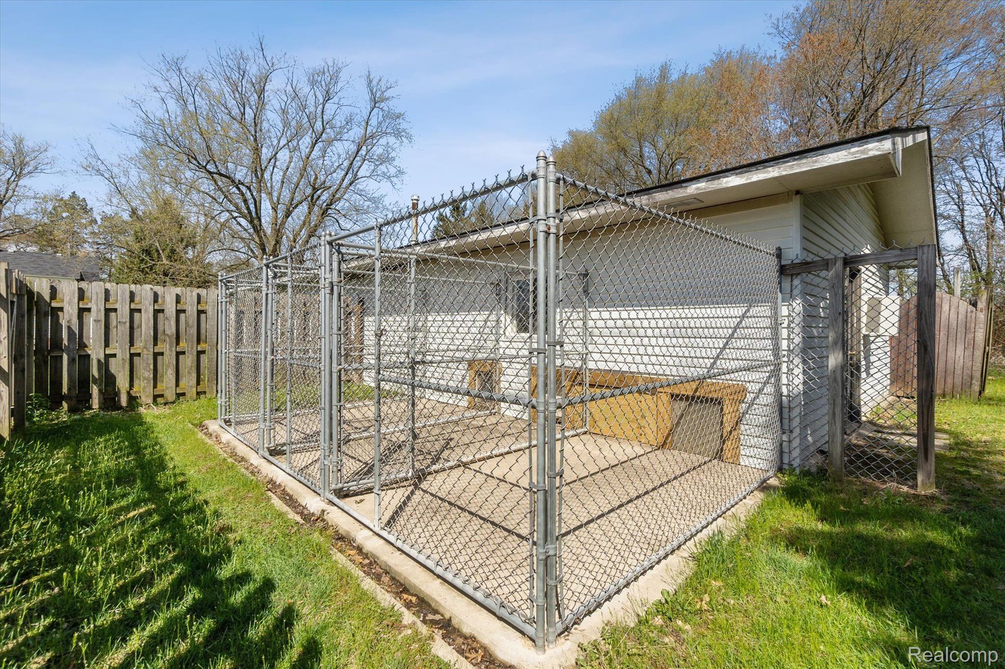18900 Bradley Road Gregory, MI 48137 - Photo 33 of 56 Outside area For Kennels