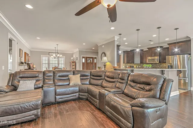 $1,095,000 | 222 Charlie Avenue, Piney Flats, TN 37686