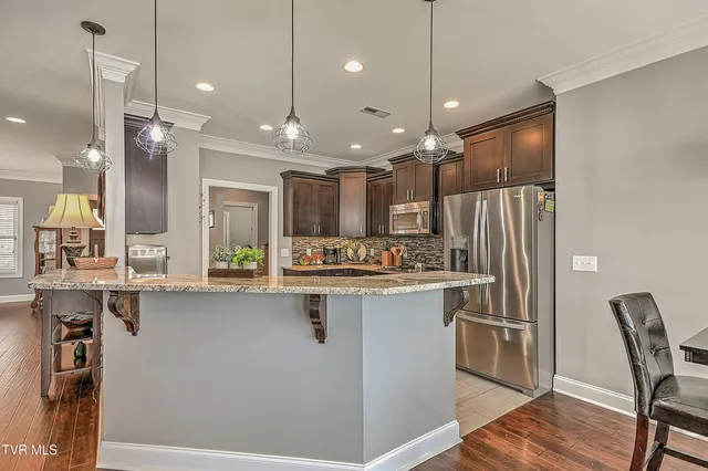 $1,095,000 | 222 Charlie Avenue, Piney Flats, TN 37686