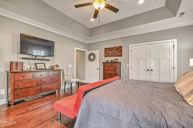 $1,095,000 | 222 Charlie Avenue, Piney Flats, TN 37686