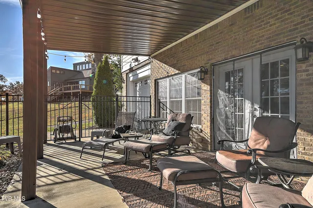 $1,095,000 | 222 Charlie Avenue, Piney Flats, TN 37686