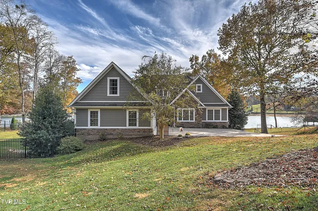 $1,095,000 | 222 Charlie Avenue, Piney Flats, TN 37686