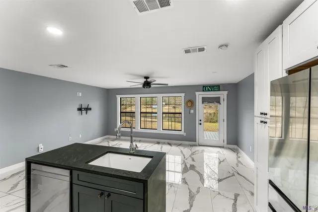 $249,900 | 7962 Hebert Drive, Ethel, LA 70730