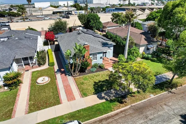 $1,060,000 | 3480 Gardenia Avenue, Long Beach, CA 90807