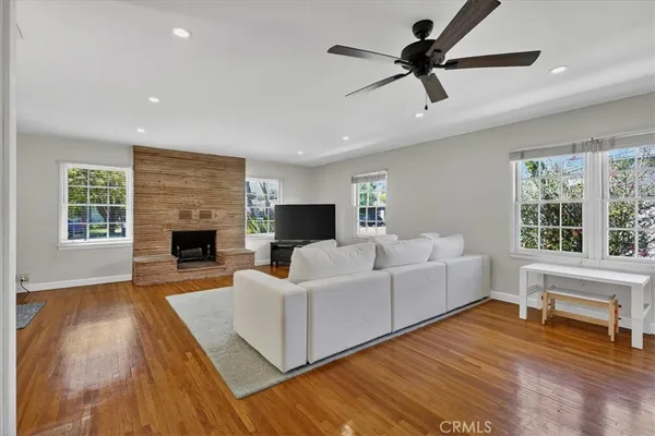 $1,060,000 | 3480 Gardenia Avenue, Long Beach, CA 90807
