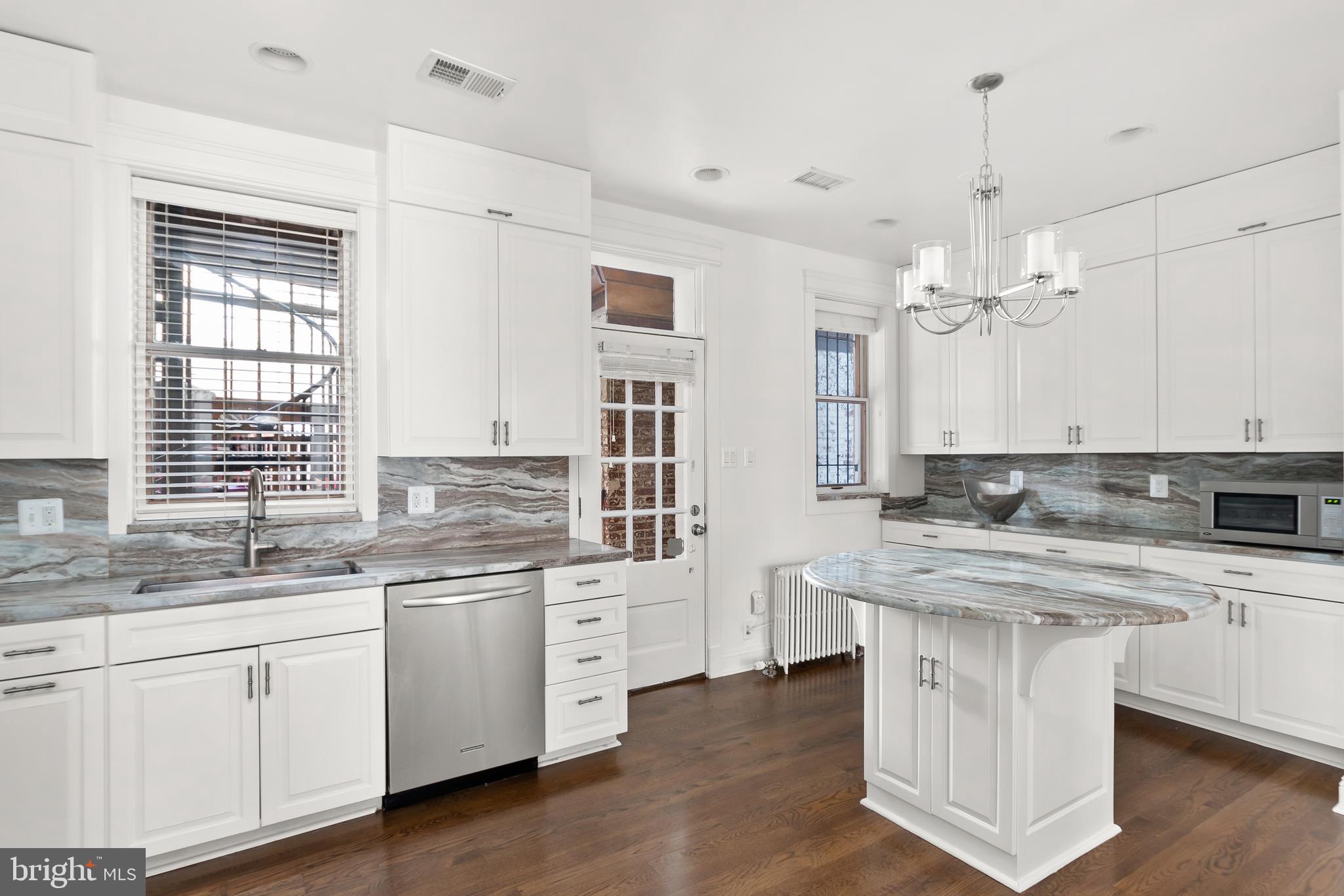 2127 Bancroft Place Northwest Washington, DC 20008 - Photo 14 of 26 Main Level Kitchen