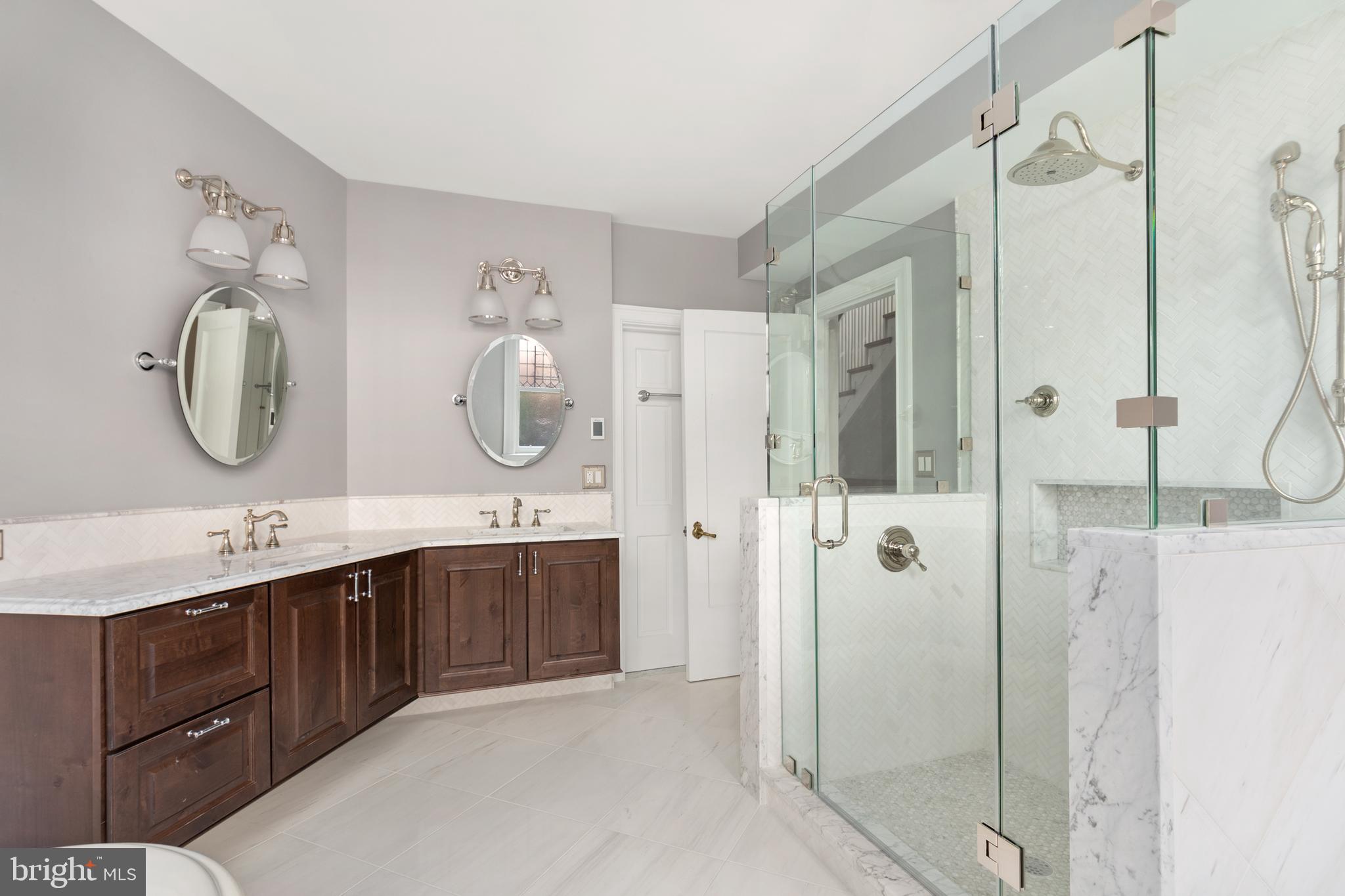 2127 Bancroft Place Northwest Washington, DC 20008 - Photo 19 of 26 Primary Bathroom