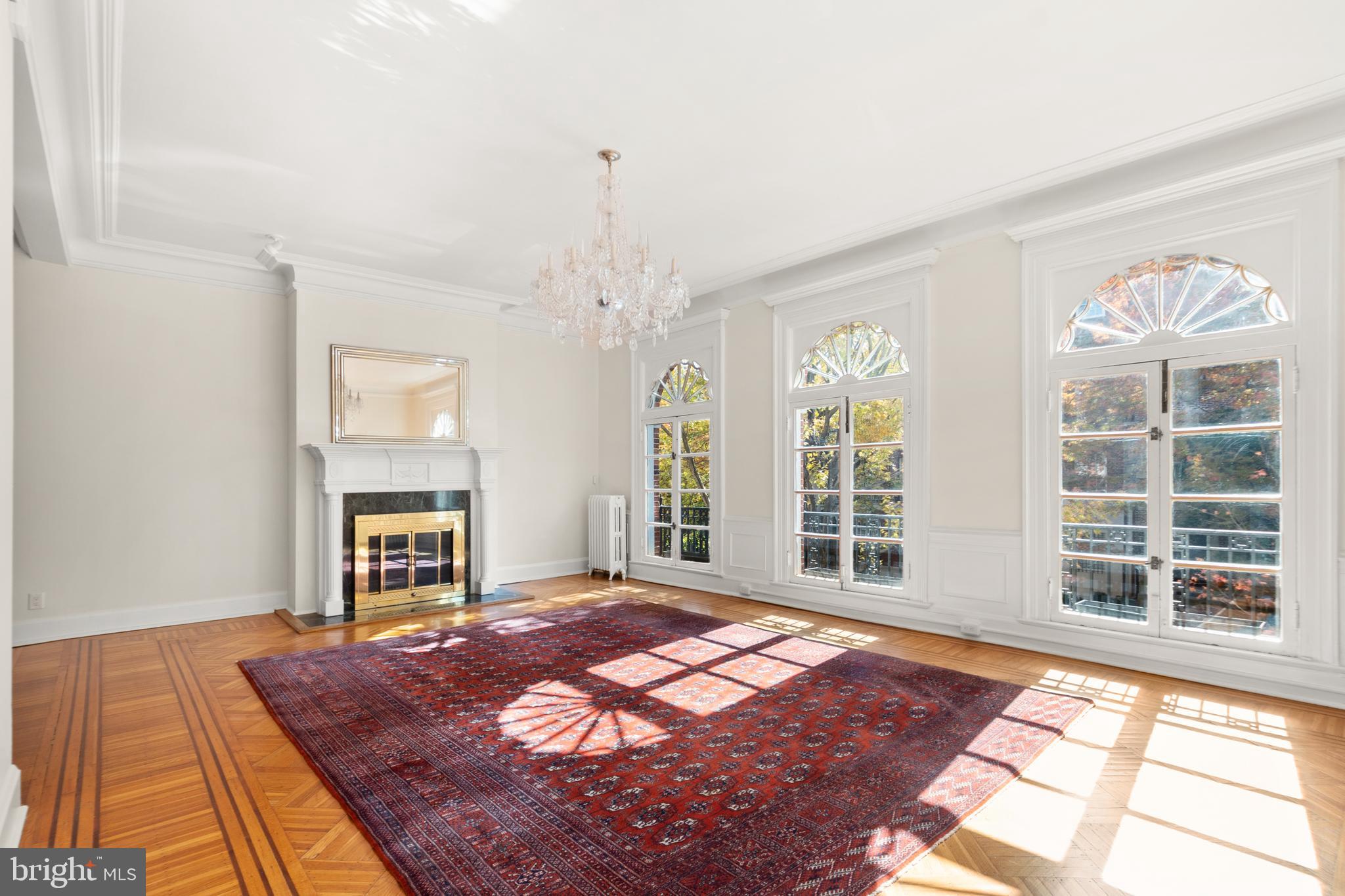 2127 Bancroft Place Northwest Washington, DC 20008 - Photo 9 of 26 Main Level Living Room