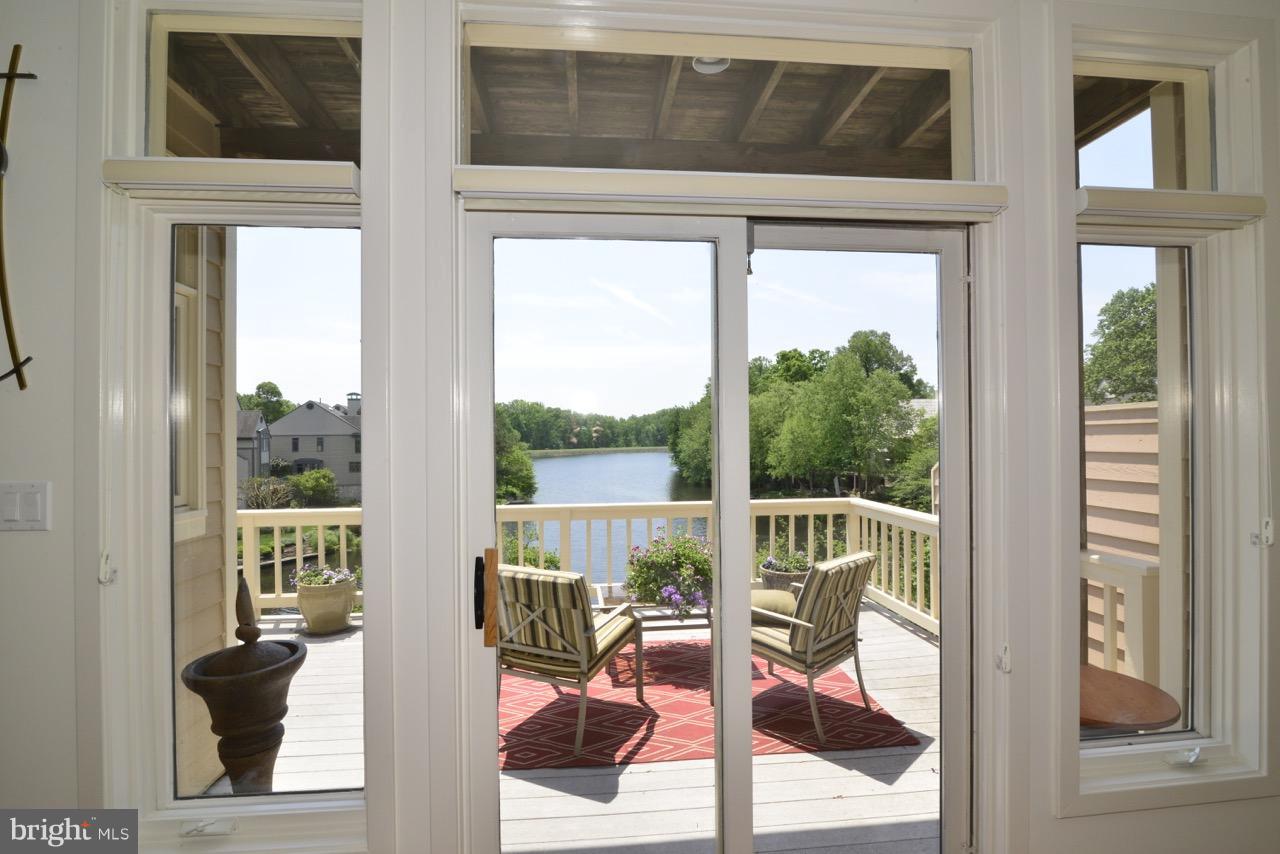 11506 Hemingway Drive Reston, VA 20194 - Photo 3 of 30 Main level deck off family room and kitchen area