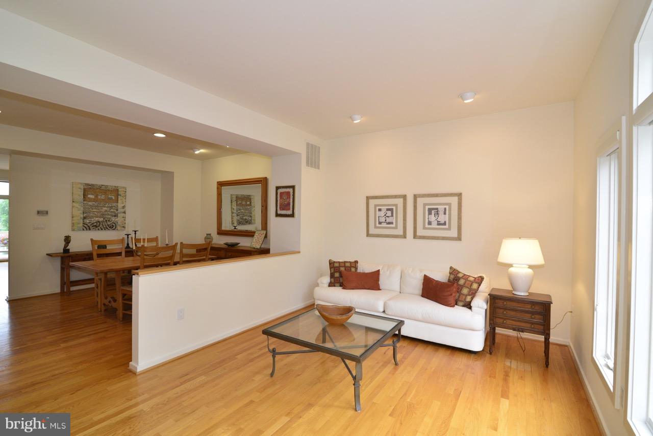 11506 Hemingway Drive Reston, VA 20194 - Photo 9 of 30 Wonderful windows light the living room