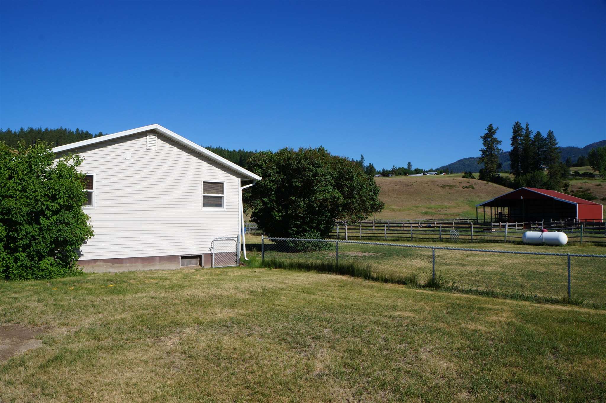 917 State Rte 20 Colville, WA 99114 - Photo 37 of 47