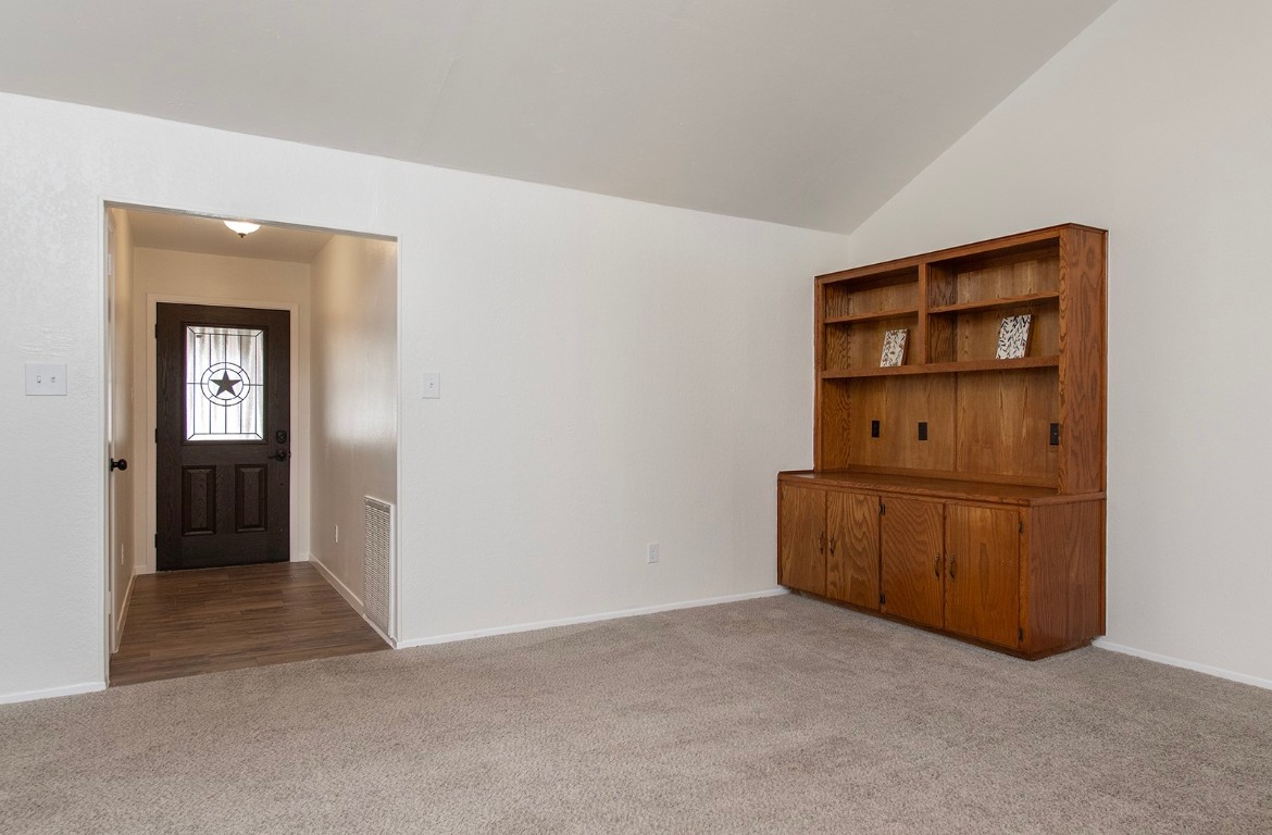 910 Garden View Drive Georgetown, TX 78628 - Photo 9 of 28 Front entry/foyer with coat closet