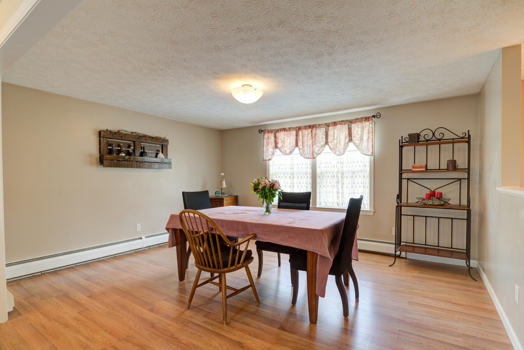 14 Mountain View Road North Waterboro, ME 04061 - Photo 17 of 42 Dining room