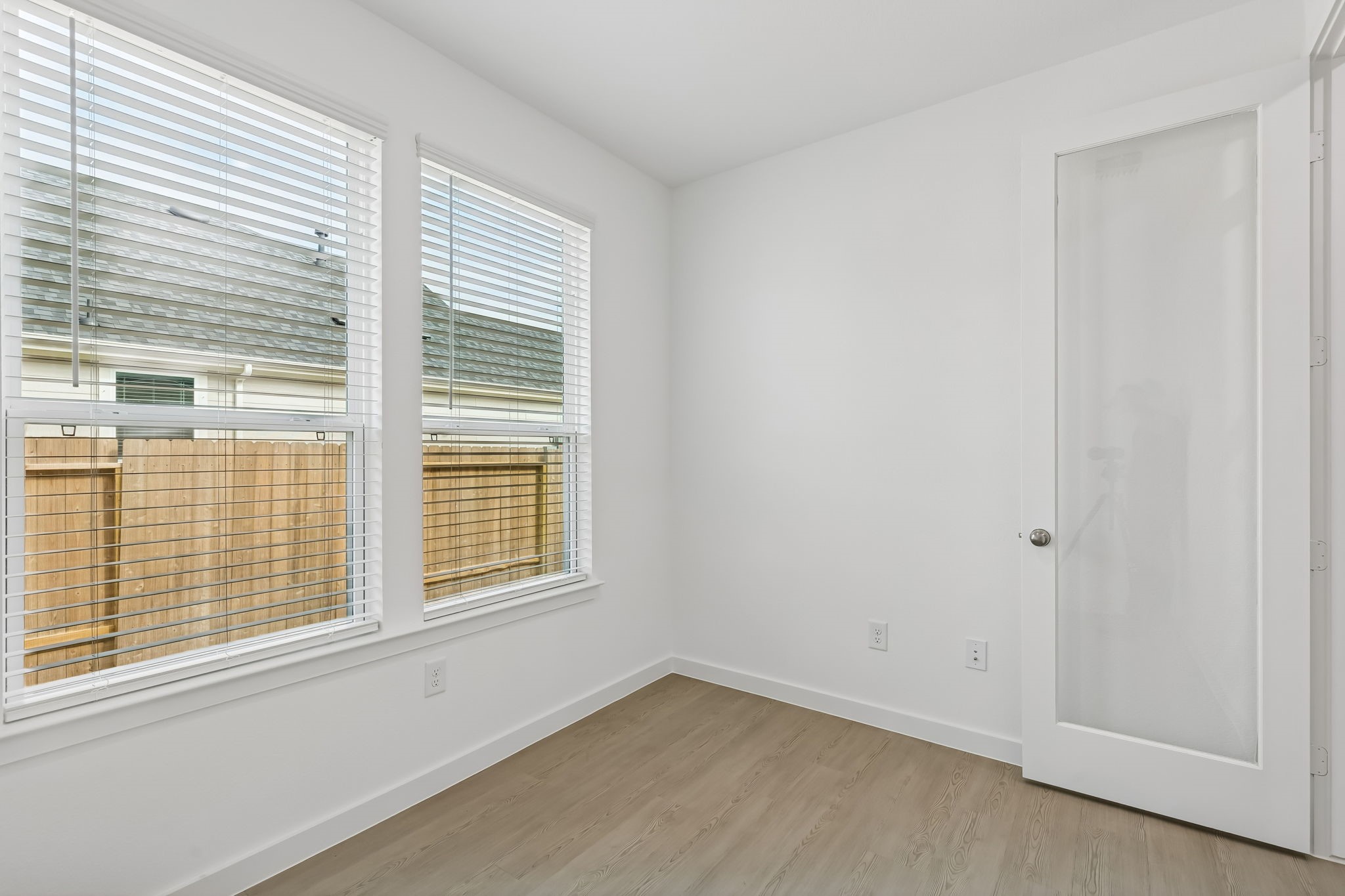 6703 Alejandro Place Cove, TX 77523 - Photo 20 of 30 an empty room with a window