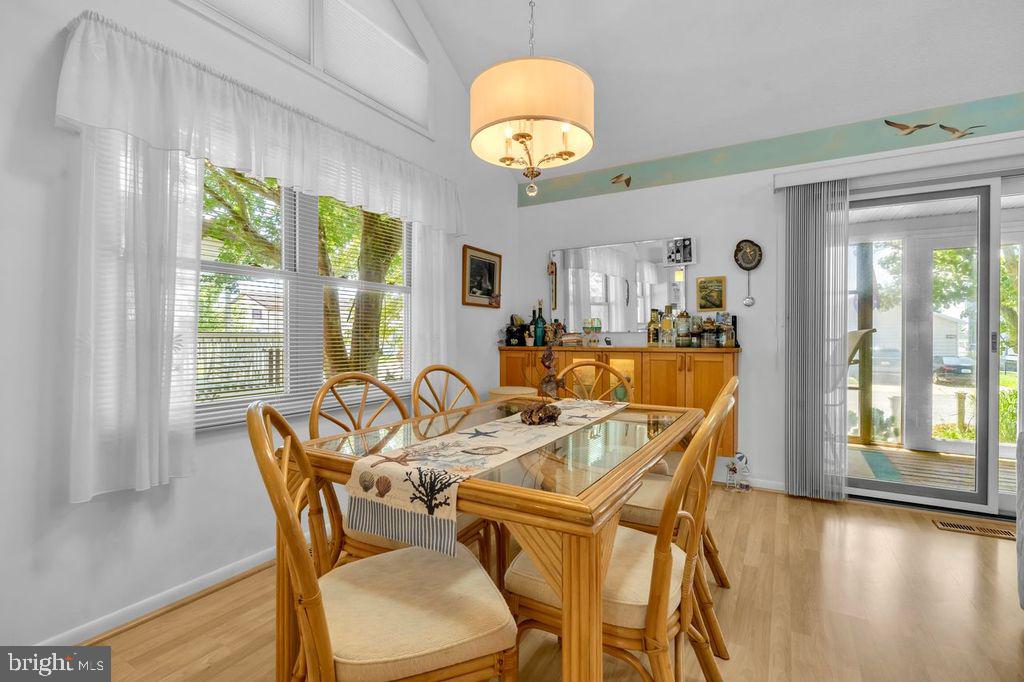 614 South Surf Road Ocean City, MD 21842 - Photo 14 of 58 DINING AREA
