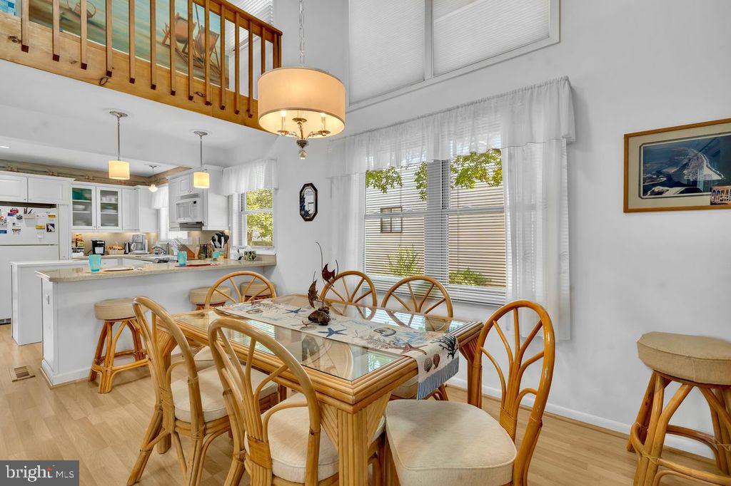 614 South Surf Road Ocean City, MD 21842 - Photo 15 of 58 DINING AREA
