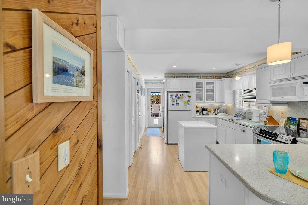 614 South Surf Road Ocean City, MD 21842 - Photo 18 of 58 KITCHEN