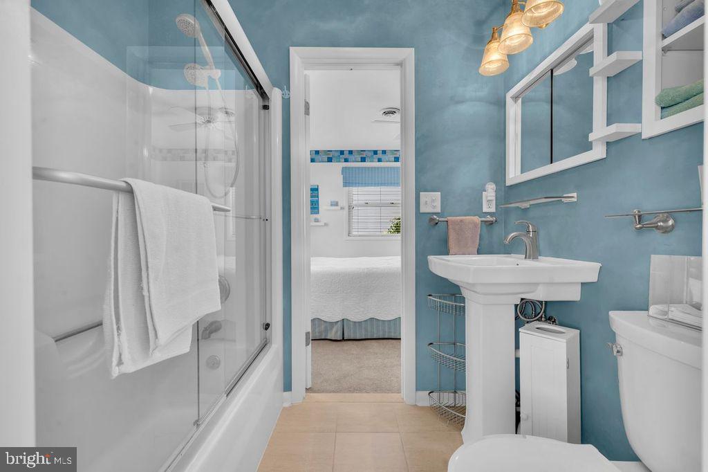 614 South Surf Road Ocean City, MD 21842 - Photo 33 of 58 JACK & JILL BATH