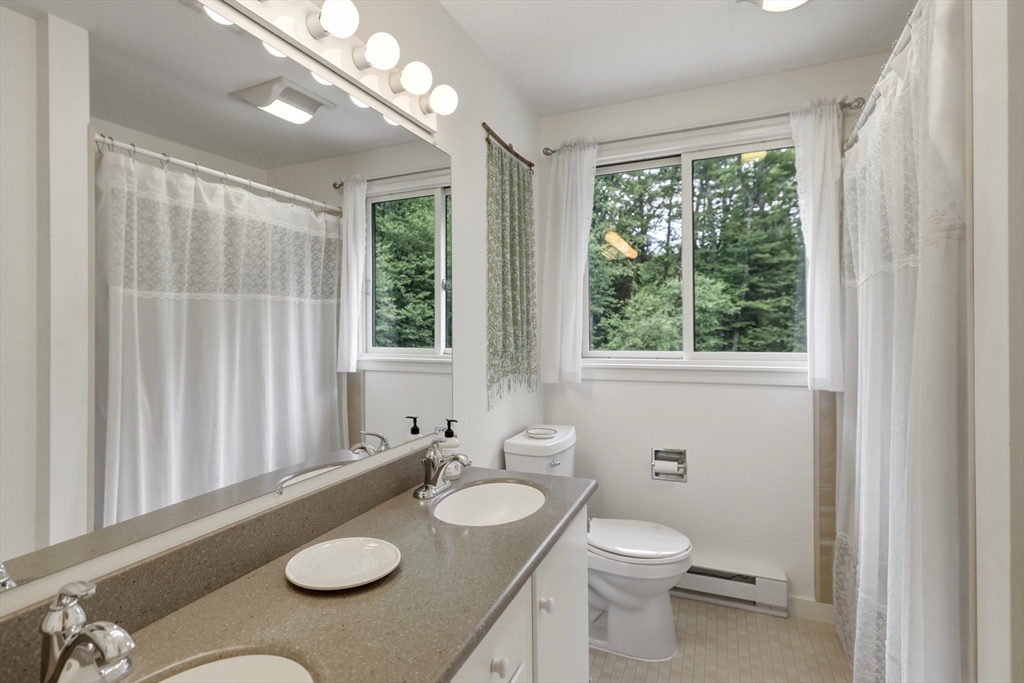 43 Aubinwood Road Amherst, MA 01002 - Photo 28 of 42