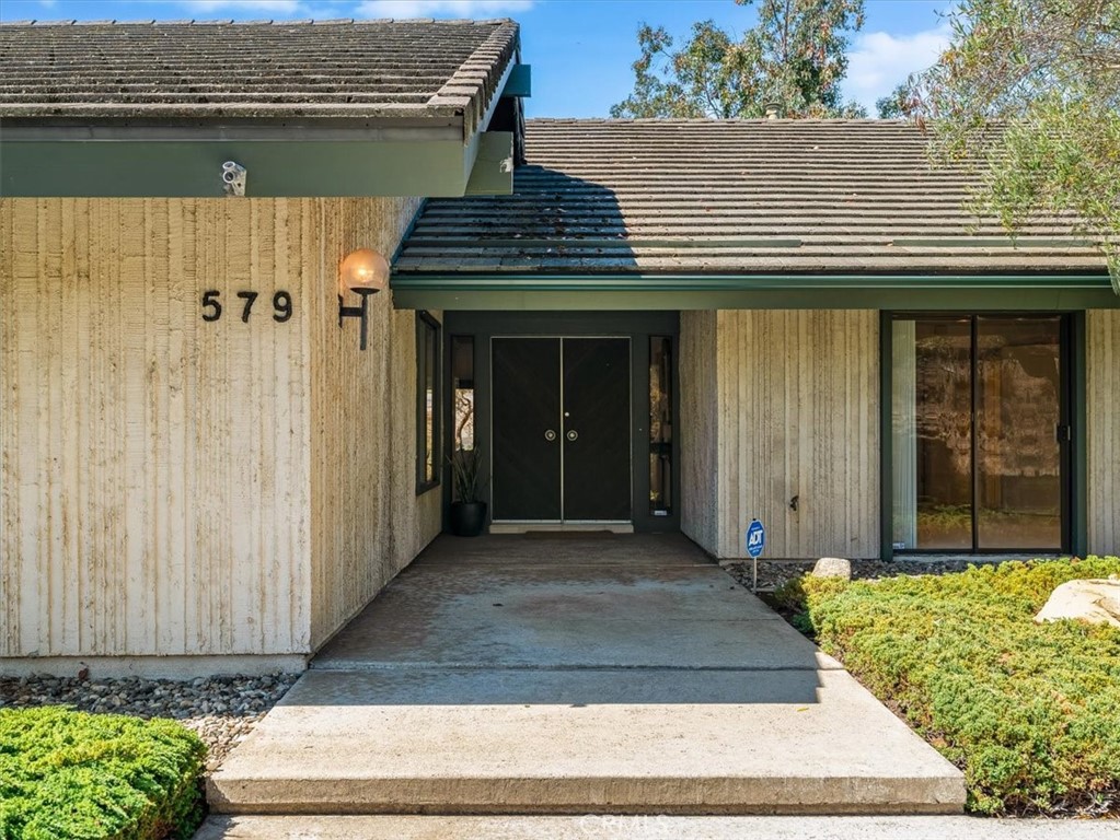 579 St Andrews Way Lompoc, CA 93436 - Photo 4 of 46