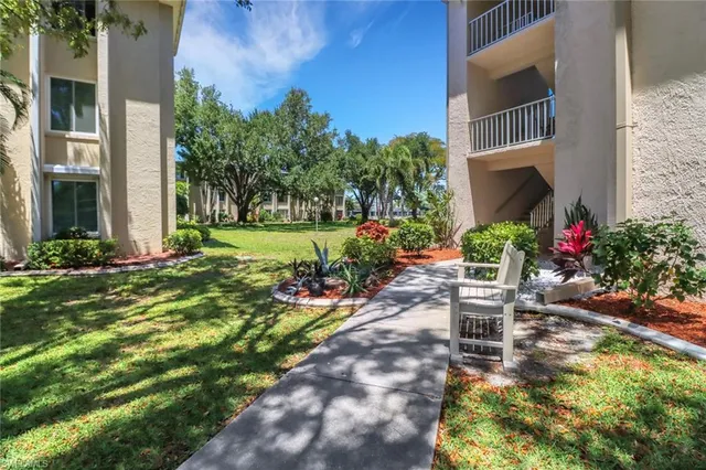 $1,650 | 2264 Winkler Avenue, Unit 202, Fort Myers, FL 33901