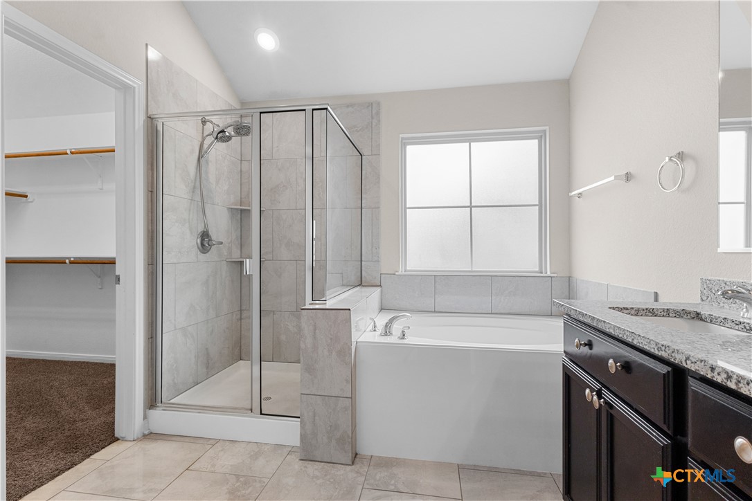 3615 Addison Street Killeen, TX 76542 - Photo 26 of 47 a utility room with a washer and dryer