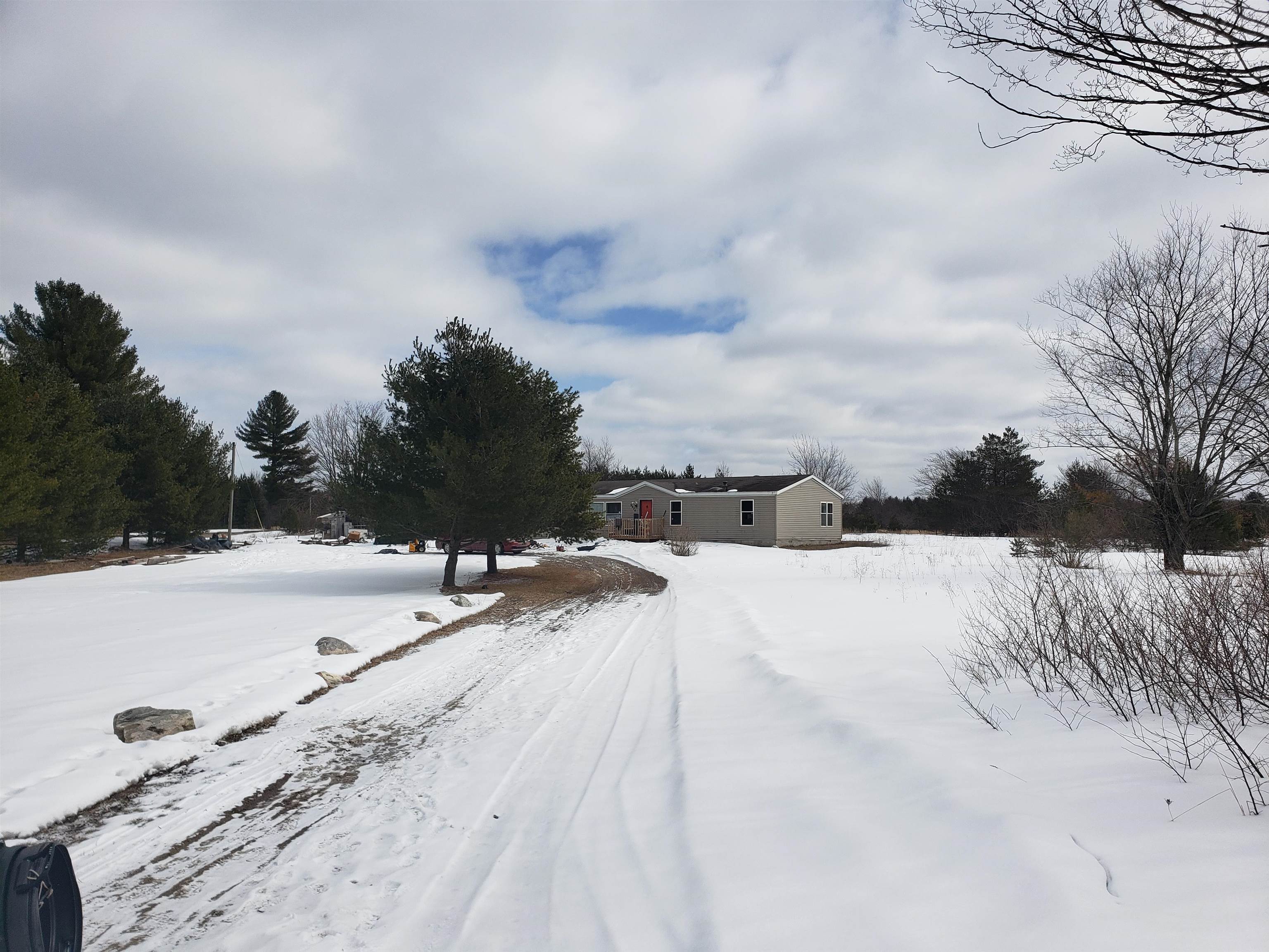 9474 Innis Road Northeast Alden, MI 49612 - Photo 1 of 11 Gallery Image 1