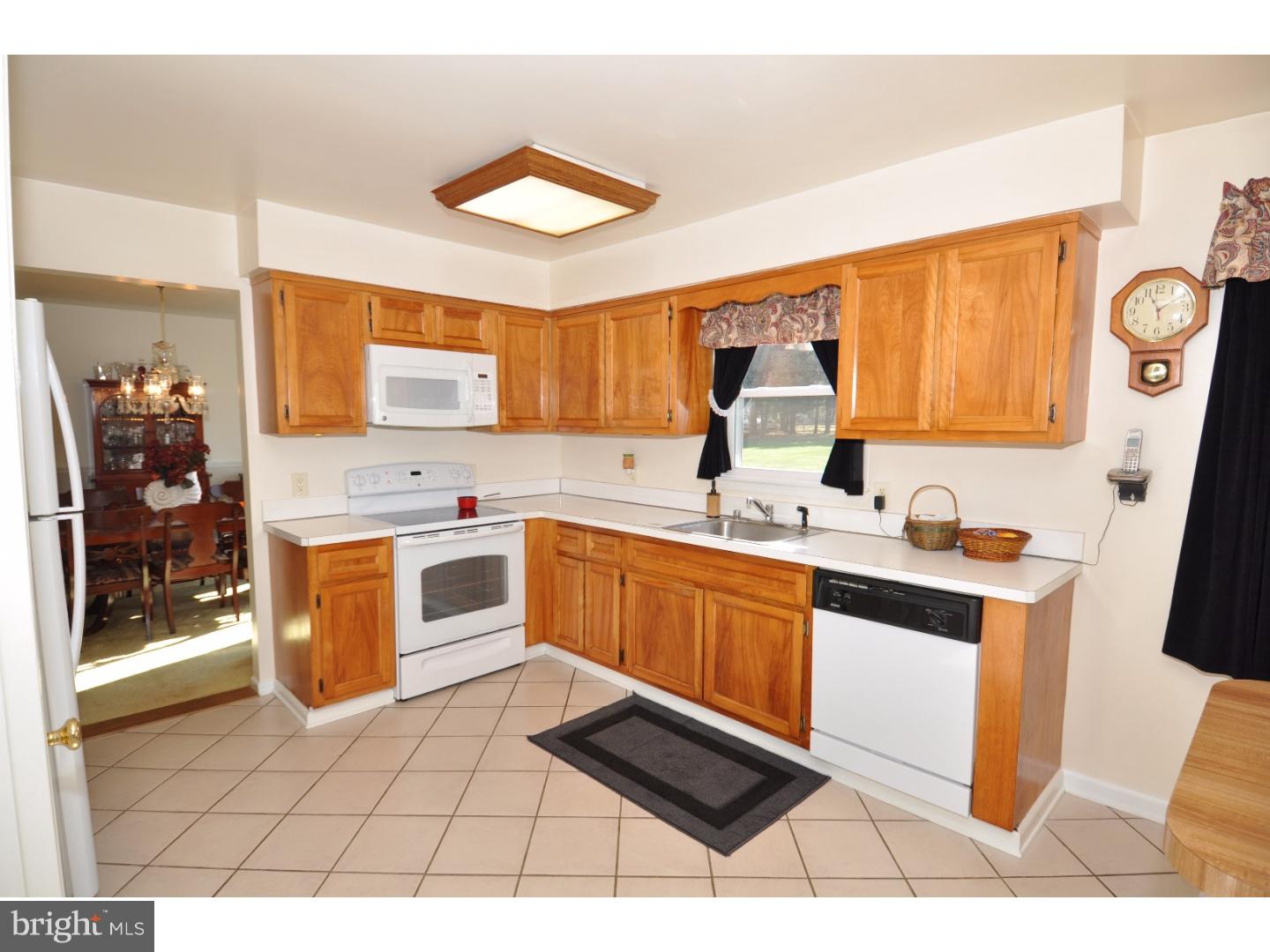 58 Georgetown Road Columbus, NJ 08022 - Photo 8 of 25 Kitchen