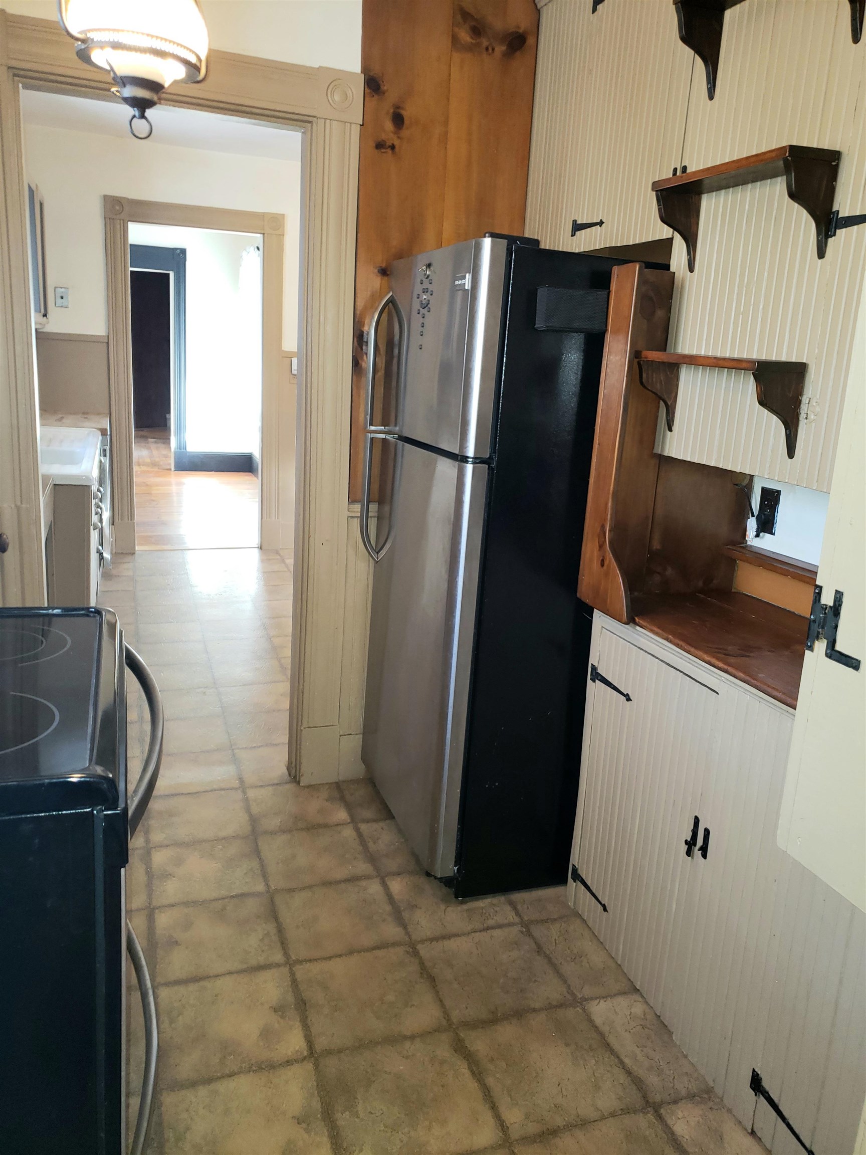 6 Everett Street Derry, NH 03038 - Photo 10 of 40 Gallery Image 10