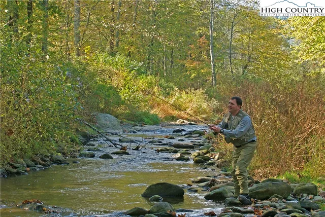 $710,000 | 482 Indian Paintbrush Drive, Unit RL1, Banner Elk, NC 28604