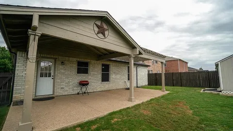 a front view of house with yard