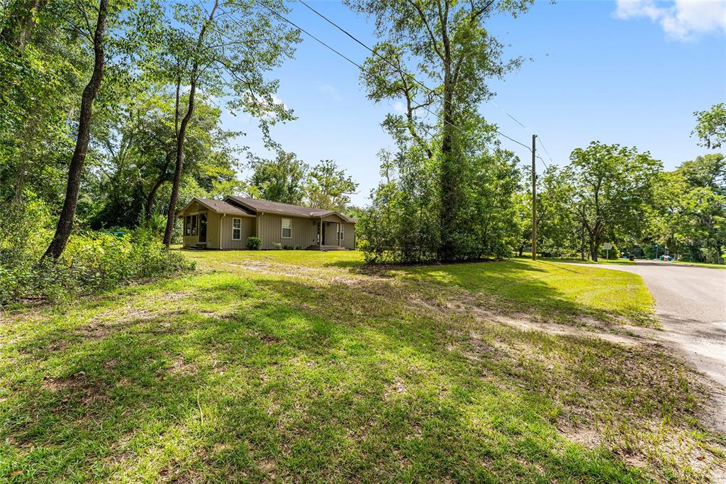 18673 Northwest 252nd Street High Springs, FL 32643 - Photo 33 of 40