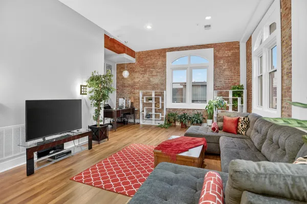 $379,900 | 435 South Front Street, Unit 307, Memphis, TN 38103