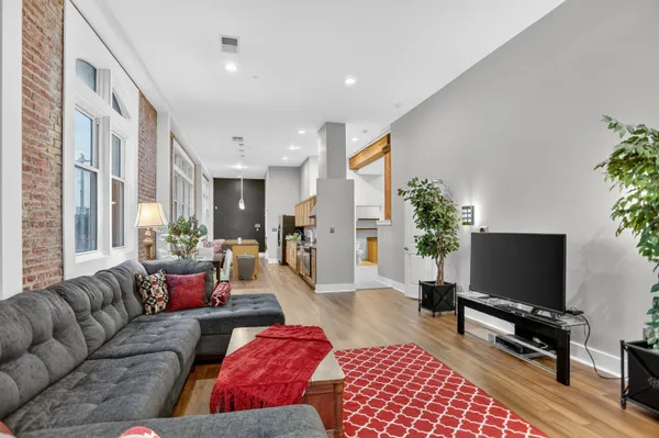 $379,900 | 435 South Front Street, Unit 307, Memphis, TN 38103