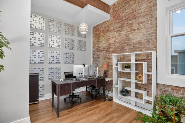 $379,900 | 435 South Front Street, Unit 307, Memphis, TN 38103