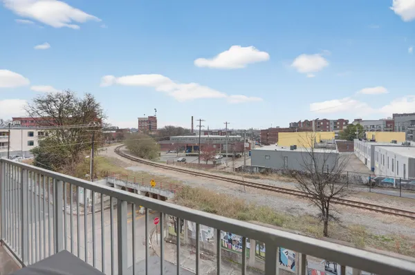 $379,900 | 435 South Front Street, Unit 307, Memphis, TN 38103