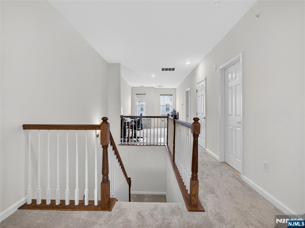 8 Veterans Drive Wood-Ridge, NJ 07075 - Photo 20 of 47