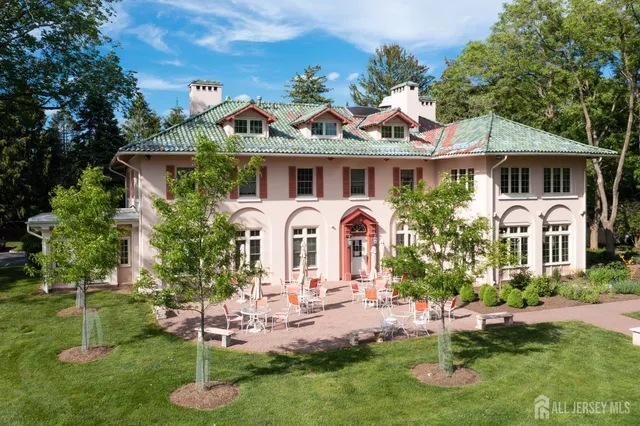 $690,000 | 263 Sayre Drive, Plainsboro, NJ 08540