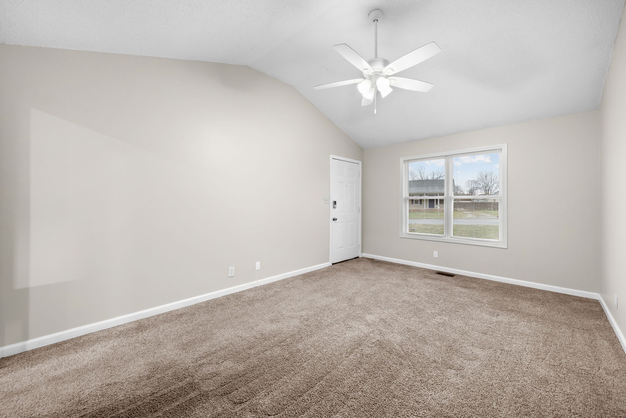 1957 Timberline Circle Oak Grove, KY 42262 - Photo 8 of 29 a view of an empty room with a window