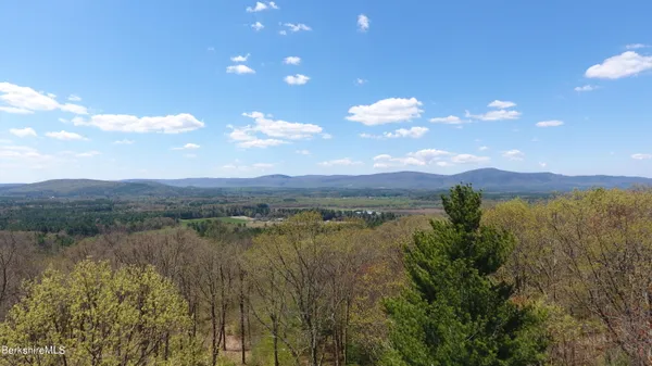 $1,475,000 | 481 Shunpike Road, Sheffield, MA 01257