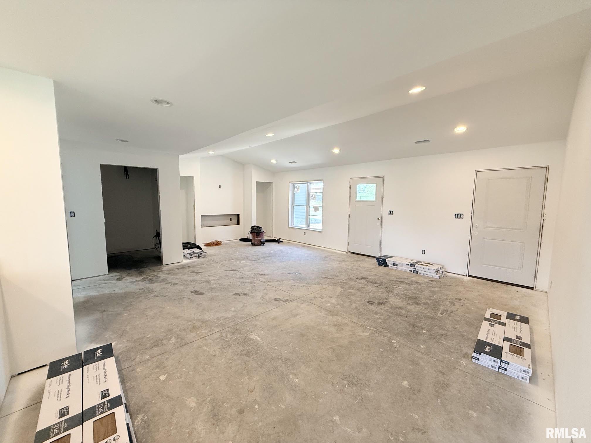 2264 Chestnut Street Quincy, IL 62301 - Photo 3 of 13