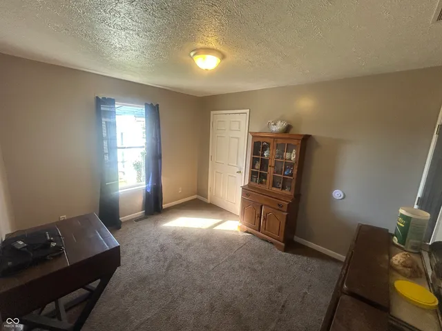 $210,000 | 929 South Grant Street, Martinsville, IN 46151