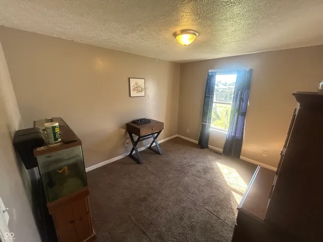 $210,000 | 929 South Grant Street, Martinsville, IN 46151