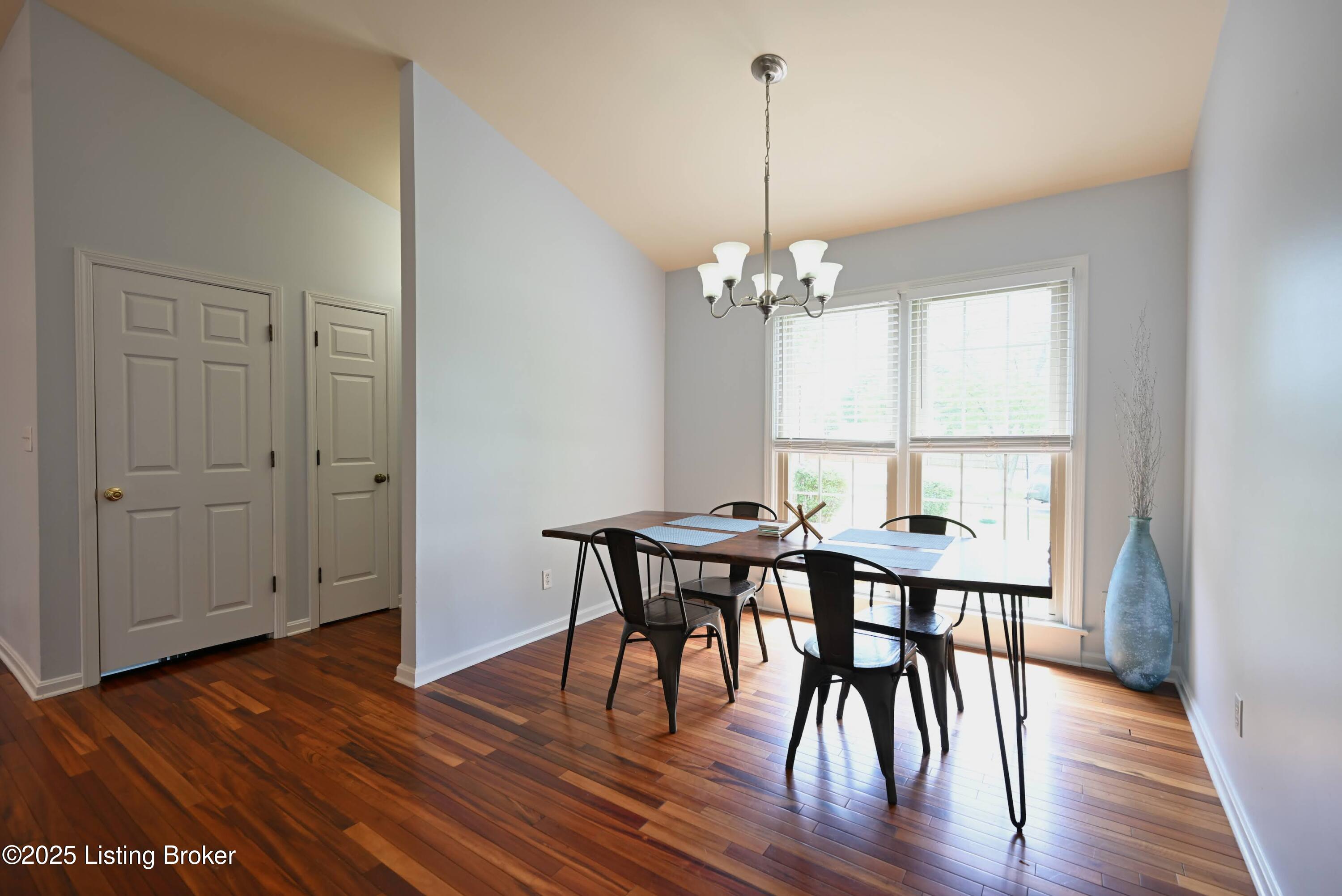 2813 Dandor Road Louisville, KY 40220 - Photo 9 of 30 Dining Room