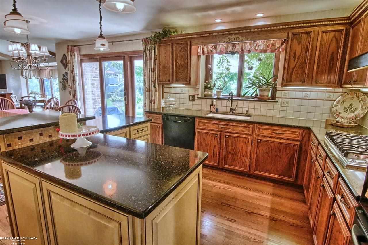 1749 Old Homestead Drive Rochester Hills, MI 48306 - Photo 26 of 43