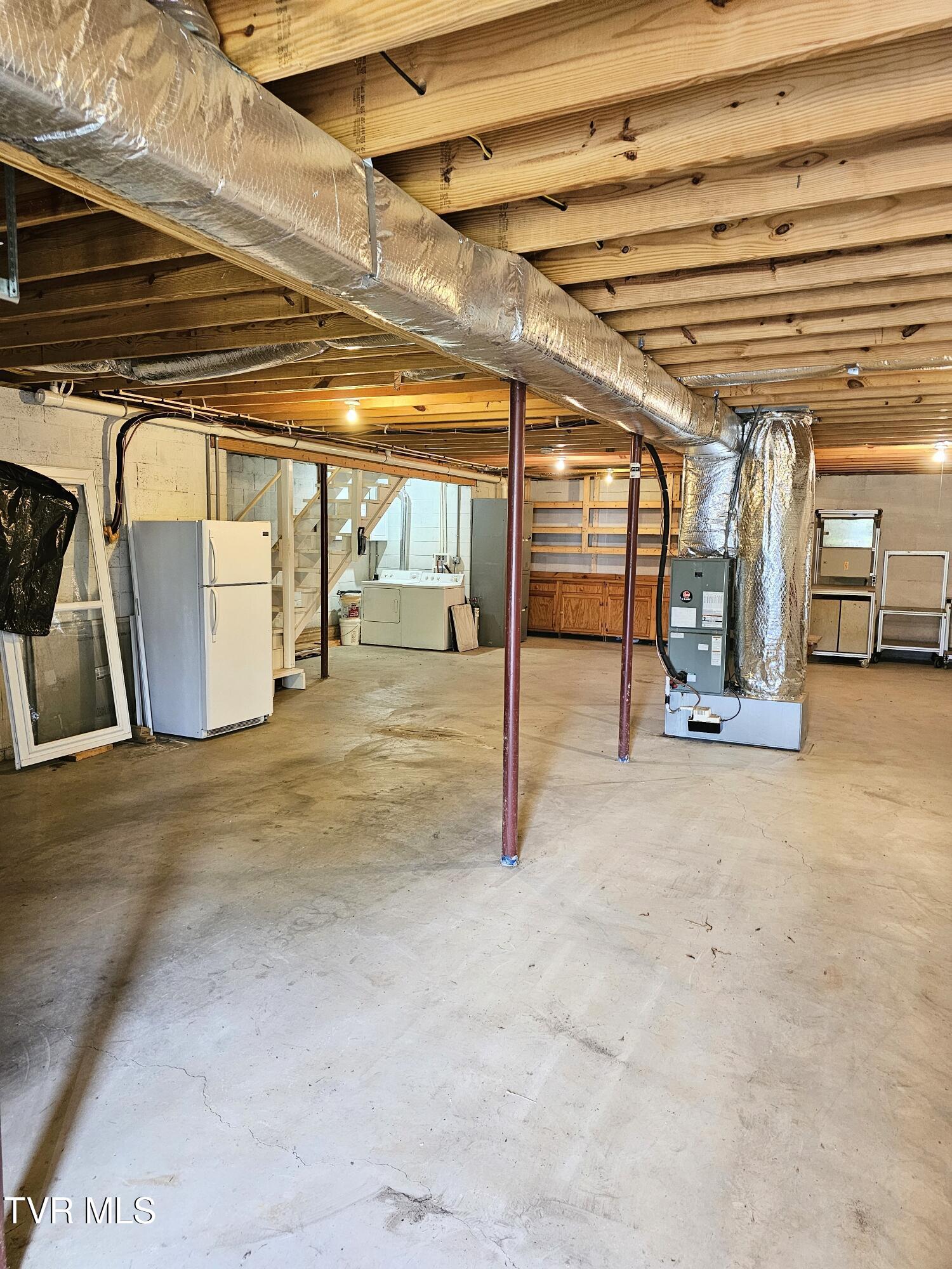 485 Ebenezer Loop Chuckey, TN 37641 - Photo 18 of 30 20250411_110615 1