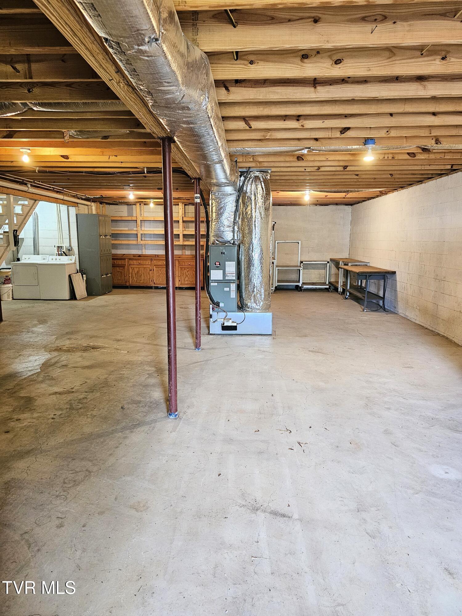 485 Ebenezer Loop Chuckey, TN 37641 - Photo 19 of 30 20250411_110621 1