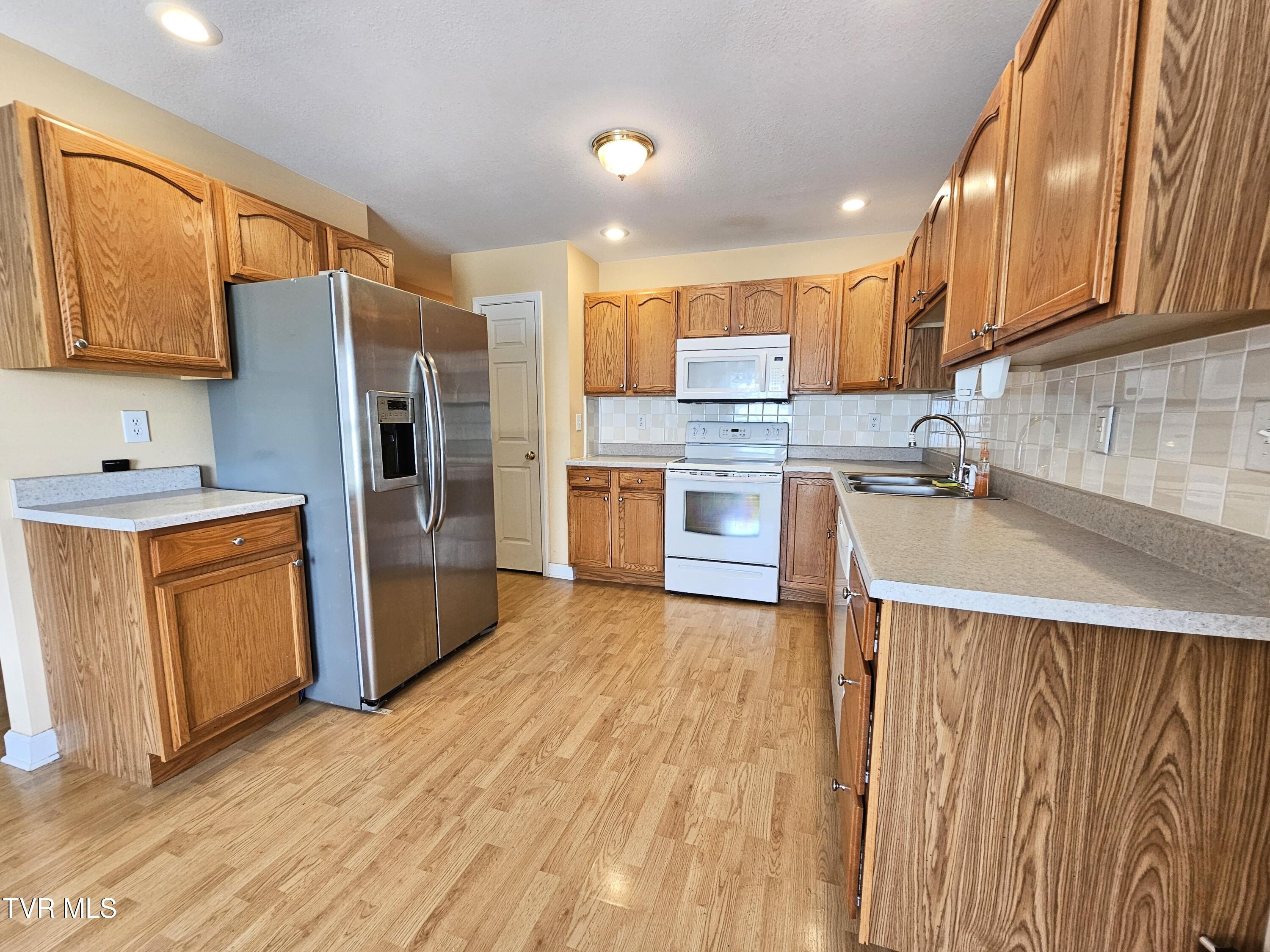 485 Ebenezer Loop Chuckey, TN 37641 - Photo 6 of 30 20250411_111348 1