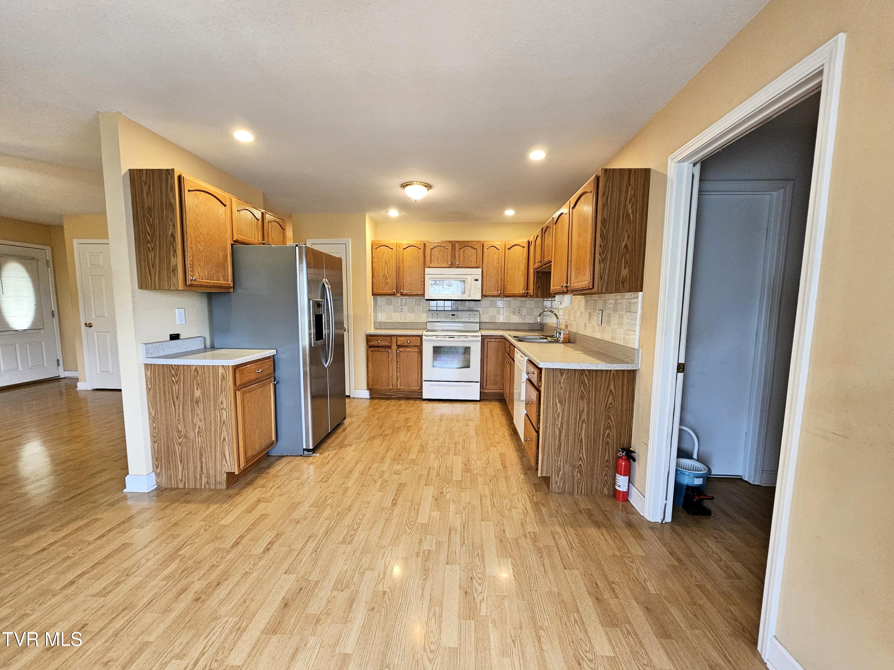 485 Ebenezer Loop Chuckey, TN 37641 - Photo 7 of 30 20250411_111256 1