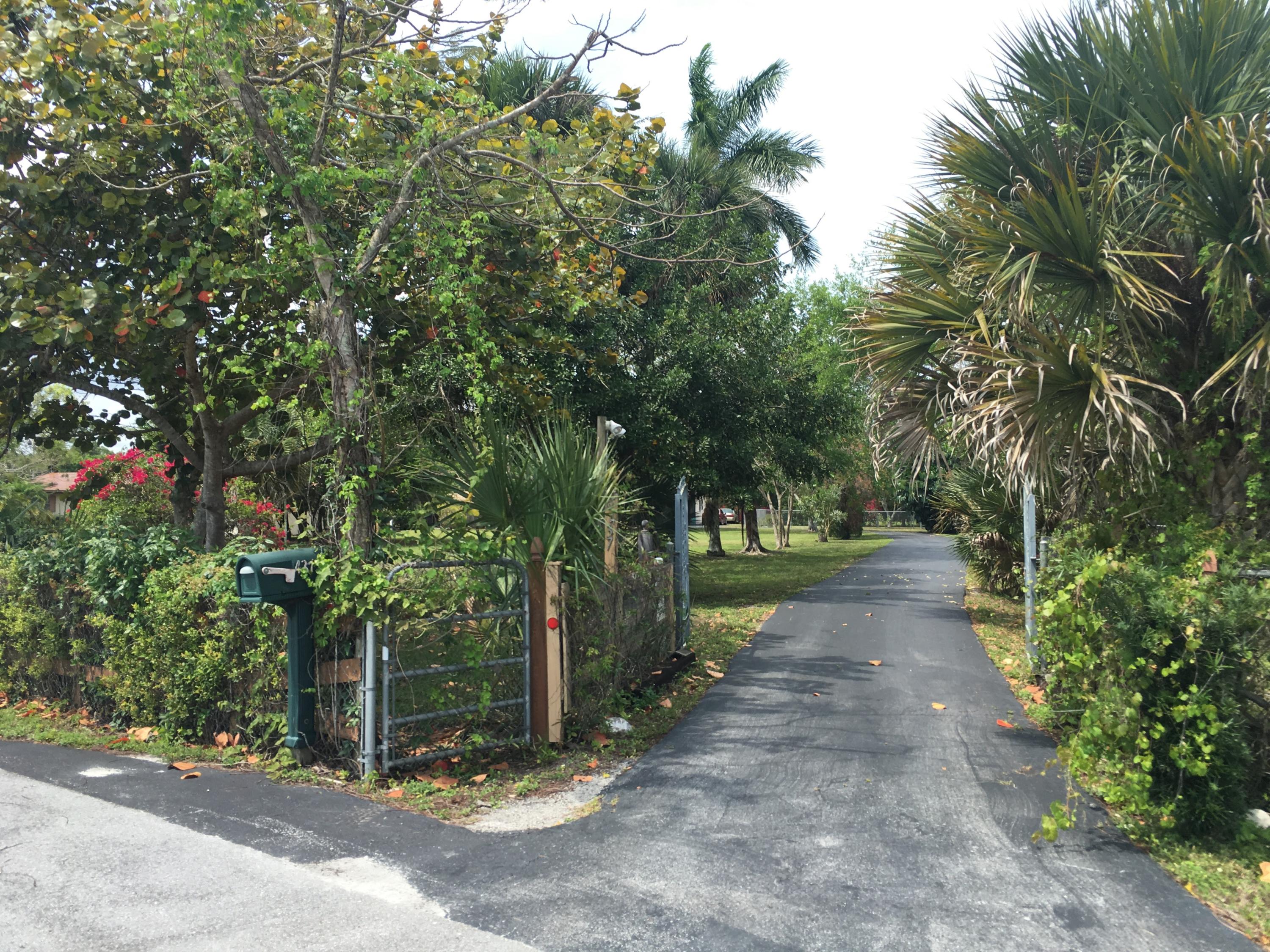 437 West Rambling Drive Wellington, FL 33414 - Photo 3 of 23 IMG_9120